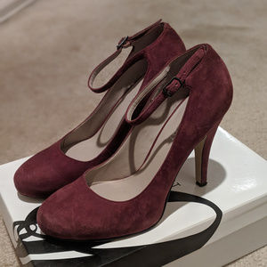 Nine West Women's Jaewon Ankle Strap Pump Size 7